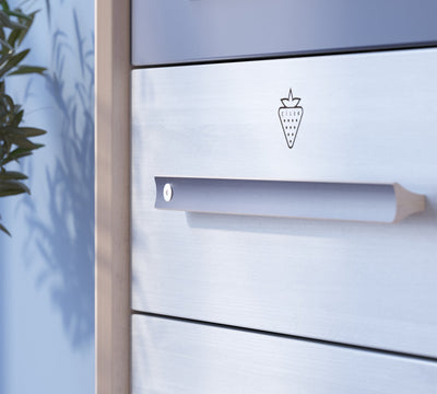 Trio Komodë e gjatë me Fijok