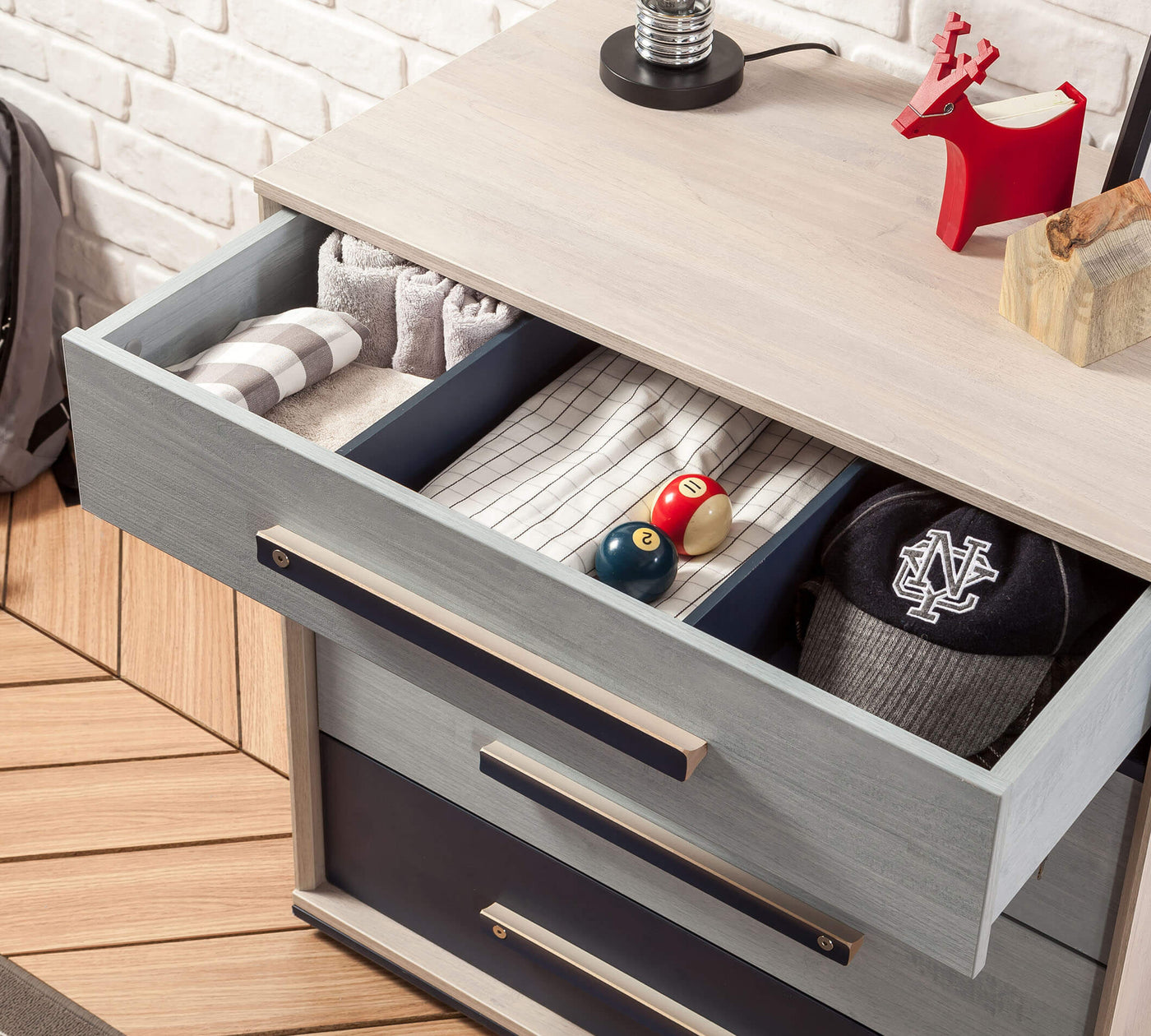 Trio Komodë me Fijoka