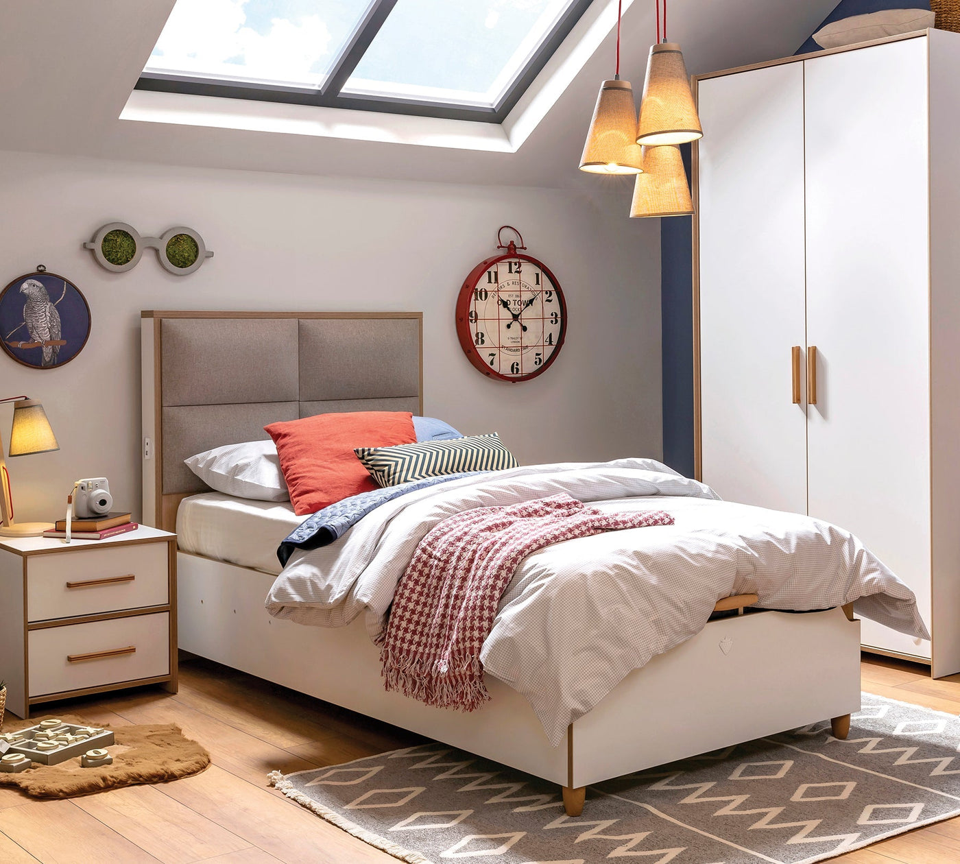 Modera Shtrat me bazë (mekanizëm hapjeje)